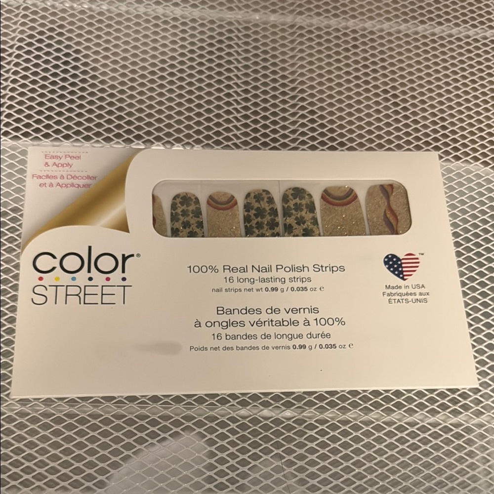Color Street Clover the Top Nail Strips